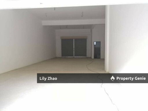 1st Floor Shop Office for Rent, 1,205 sqft Papar Square, Papar, Sabah