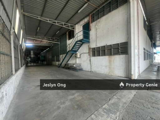 1.5 Storey Detached Factory @ Kawasan Perindustrian Tebrau 1 for Rent