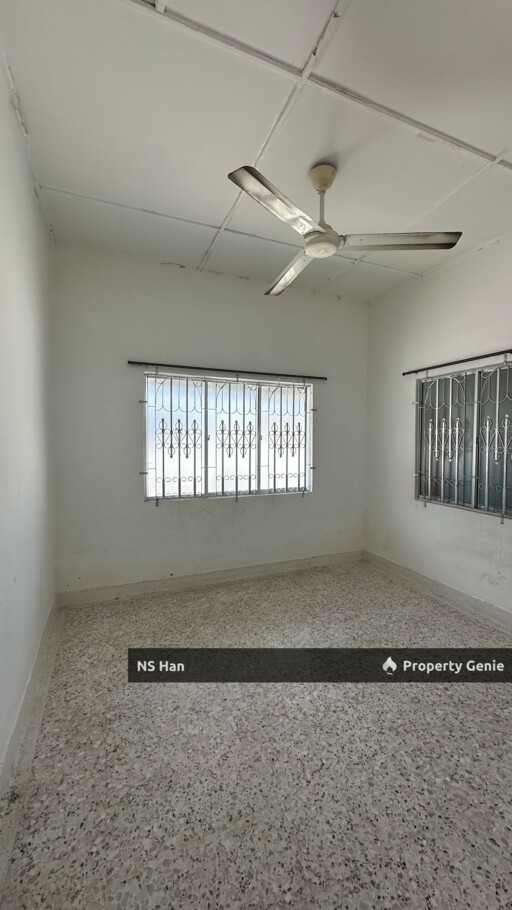 Taman Kerjasama Bukit Beruang Corner House