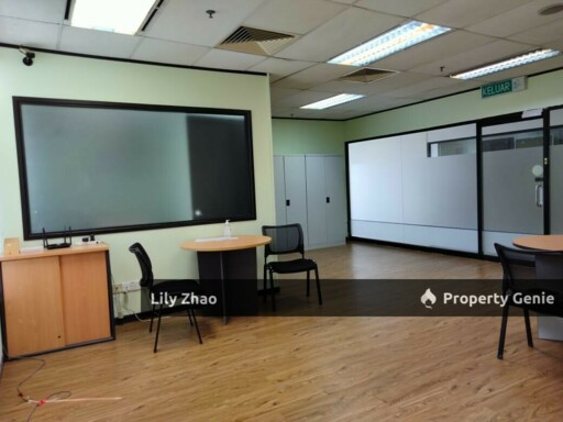 Office with 5 Rooms for Rent, 2,311 Sq ft, 8th Floor Centre Point Shopping Mall, Prime Area, Kota Kinabalu City, Sabah