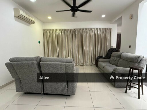 Excellent Value: 2,700 sqft Built-up, Renovated Link House in Prime East Ledang