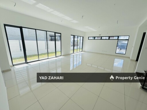 Elmina Green 8, Shah Alam | 2-Storey Semi-D 4+1 Rooms | RM1.8M - 10ft Extra Land at Side & Backyard and Centre of Elmina