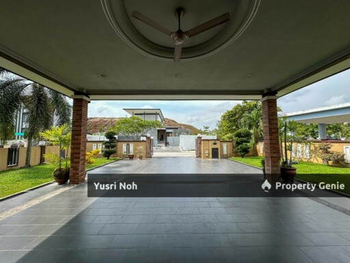 HUGE LAND 2.5 Storey Bungalow Putra Hill Residency Bandar Seri Putra Bangi