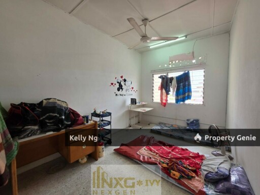 Double Sty House At Taman Petaling Klang For Sale