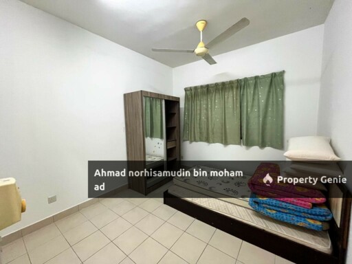Partially Furnished Akasia Apartment at Setia Alam for RENT