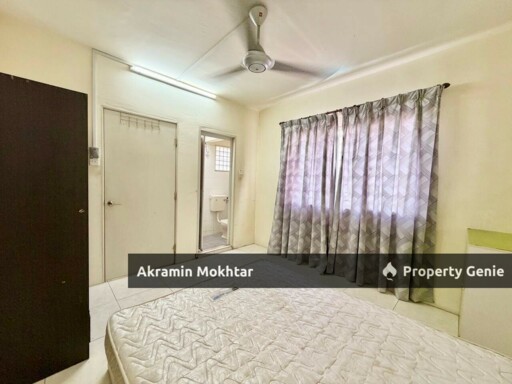 Renovated & 1 Covered Parking | Lakeview Apartment, Taman Jasa Perwira, Batu Caves