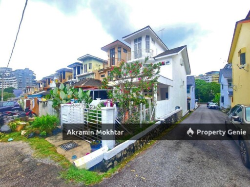End Lot | Two And Half Storey Terrace @ Taman Bukit Utama Bukit Antarabangsa 68000 Ampang
