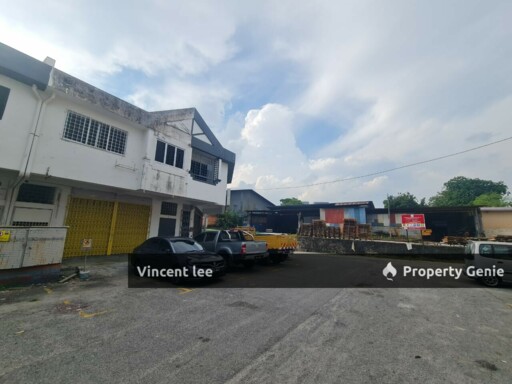 Batu 11, Cheras Link Factory, Ground Floor for Rent (Kawasan Perniagaan Cheras Raya, Jalan PCR 3)