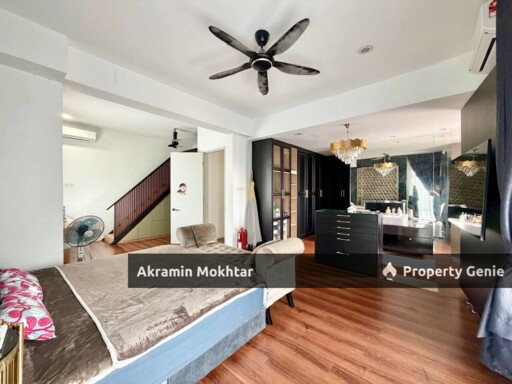 Freehold, Fully Renovated & Partially Furnished | 3 Storey Semi-D Lambaian Residence, Kajang