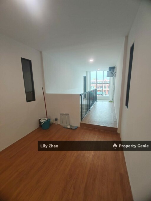 Office Room for Rent, 400 sqft, Private Toilet, Newly Renovated, Prime Area, 2nd Floor Grand Plaza Putatan 5 Town, Kota Kinabalu