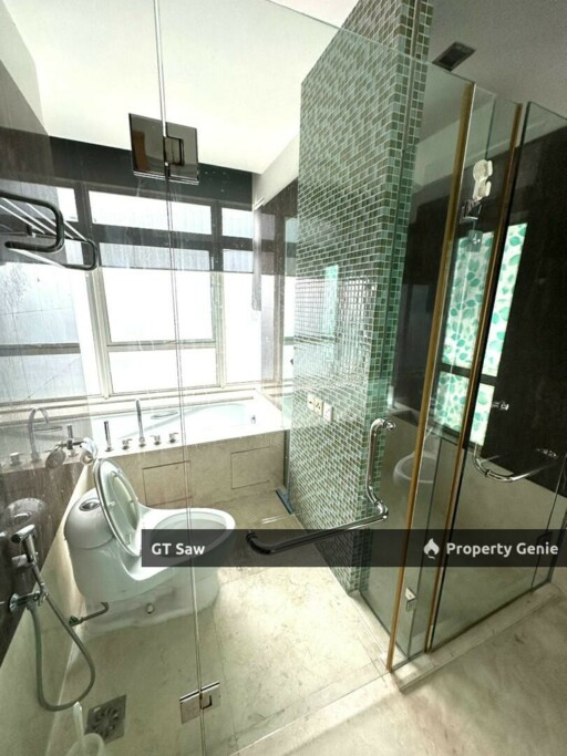 4 Bedroom unit with Private Lift Lobby, High Floor, Nice View, Near to klcc