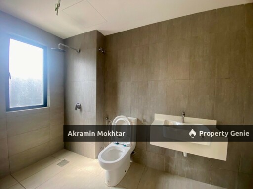 CORNER | NASSIM HEIGHTS 3 STOREY SUPERLINK