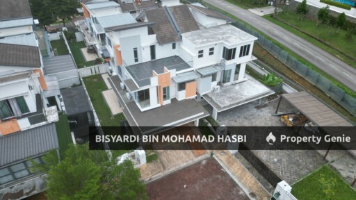 RENOVATED 3 STOREY SEMI DETACHED, LAKEHILL VILLAS BANDAR BARU BANGI, BANGI .