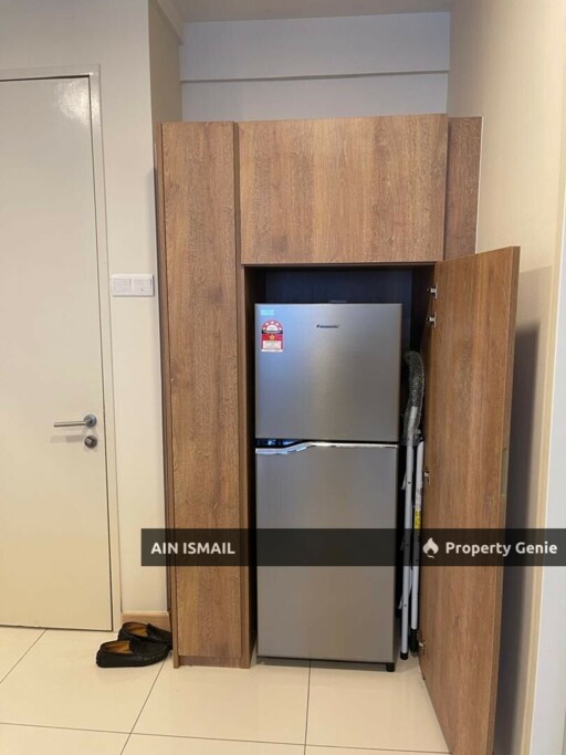 TIMURBAY SEAFRONT RESIDENT @ SG KARANG [LEVEL 7 & FULLY FURNISHED]