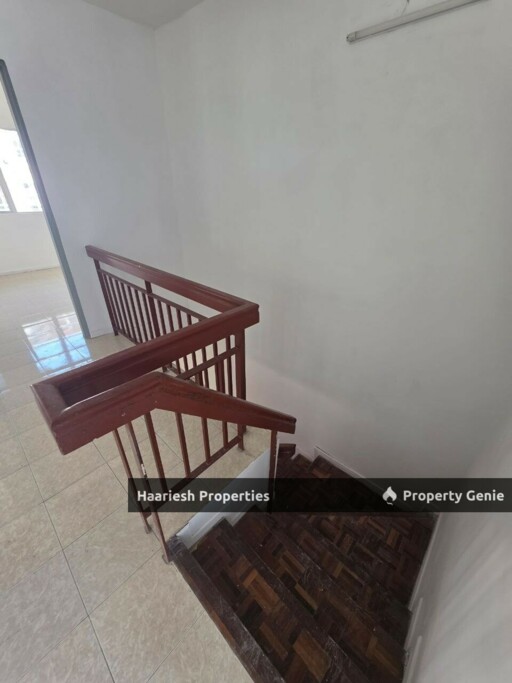 Villa Ros Townhouse @ Tampoi