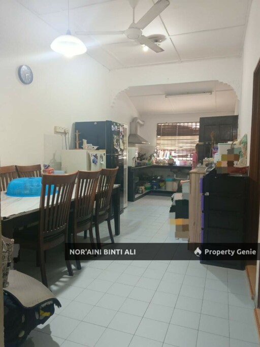 RUMAH TERES SETINGKAT DI PERUMAHAN PELINDUNG MAJU (Belakang Klinik Kesihatan Baserah)