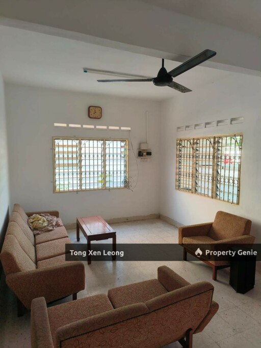 Freehold Below Value 2 Storey Endlot @ Bukit Beruang For Sale !!