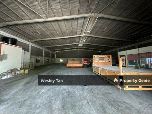 Taman Teknologi Cheng Factory / Warehouse For Sale