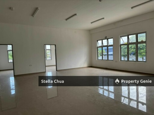 🏭  Factory for Rent @ Desa Plentong