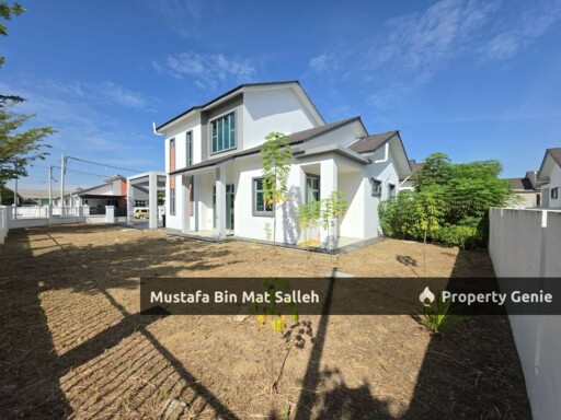 [Corner Unit] Koyak Plastik, Taman Serai Wangi