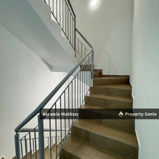 FREEHOLD & FULLY RENOVATED | Three Storey TOWNHOUSE Prima Court Ampang LOWER UNIT