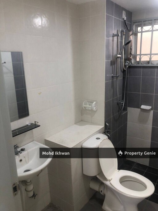 SERI INTAN APARTMENT SETIA ALAM: 850 Sqft, Partially Furnished
