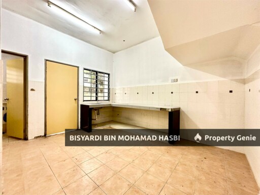 FACING OPEN & SPACIOUS UNIT Double Storey Saujana Utama, Sungai Buloh Country Resort (SBCR)