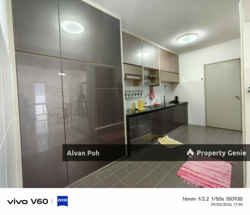 Freehold Double Storey Endlot With Fully Furnished