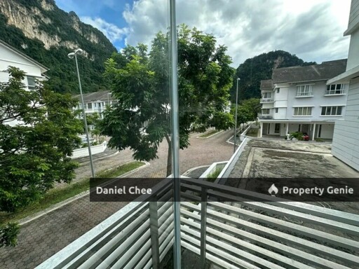 Sunway Montbleu Ground Floor Unit Partially Furnished FOR RENT