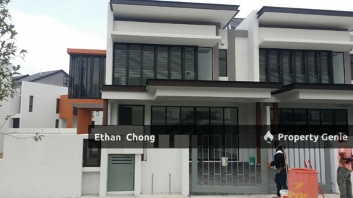 Elmina Garden Terrace House For Sale(End Lot)