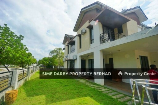 Clover Park, Denai Alam