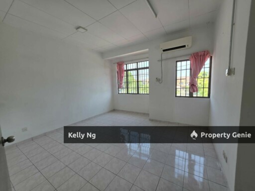 Double Sty House FACING NO HOUSE At Bandar Puteri Klang For Sale