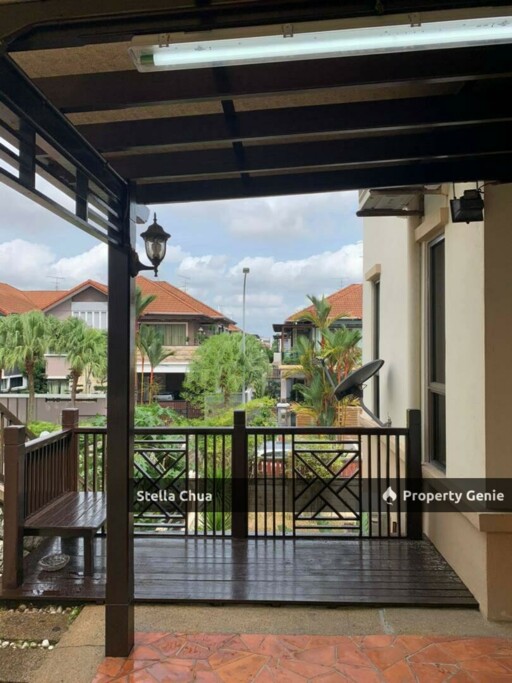 2.5 Storey Cluster Intermediate Lot @ Austin Height / Mount Austin For Sale