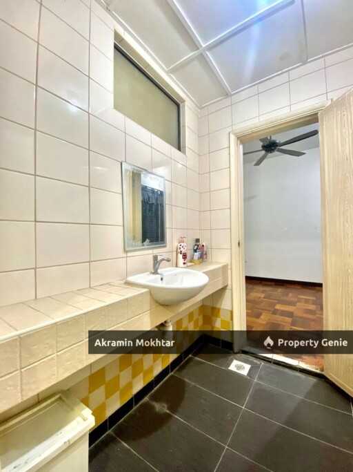 Corner Unit & 2 Parking | Armanee Condominium Damansara Damai, Petaling Jaya