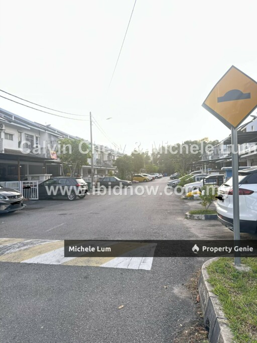 [Below Market 48%] Upper Unit Town Villa Taman Tasik Puchong