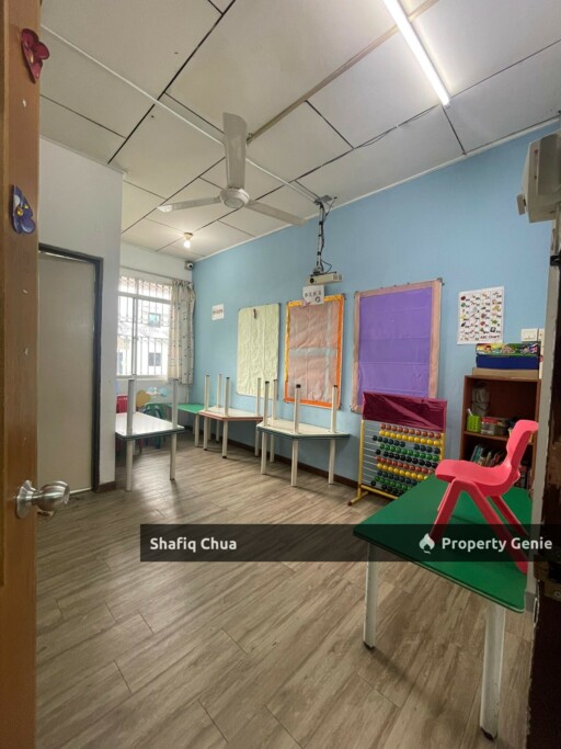 Double Storey Corner House with Bigger Land Seksyen 4, Petaling Jaya For Sale