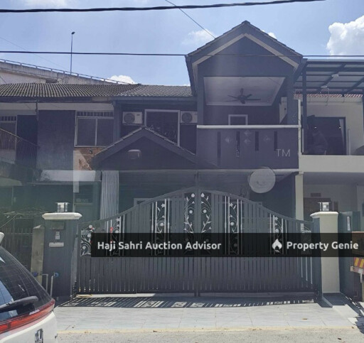 2 Storey Terrace House, Intermediate, Renovated Freehold RM417 psf Address  Jalan Belangkas, Kampung Pandan, 55100, Kuala Lumpur  Land Area  Approx. 1,711 sq.ft  Reserve Price  RM 980,000 RM715,000