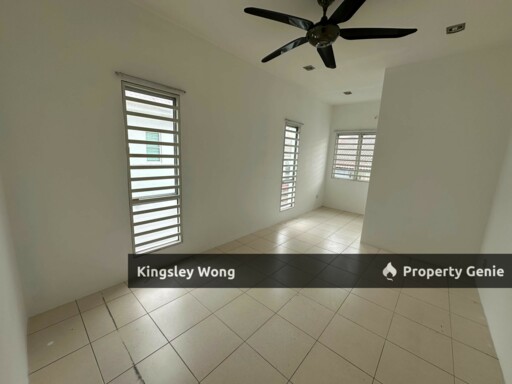 Ipoh Garden East Double Storey Inter Corner House 4 Rooms 3 Bathrooms Extra 10ft Land Beside
