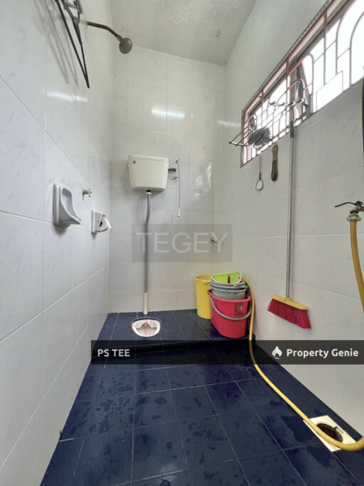 Double Storey Endlot to Sell