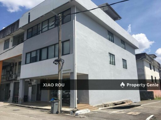 For Sales Taman Bukit Cheng  3 Storey  EndLot Shop