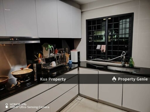 Double Storey Semi Detached House at Jalan Seladah, Tabuan Heights
