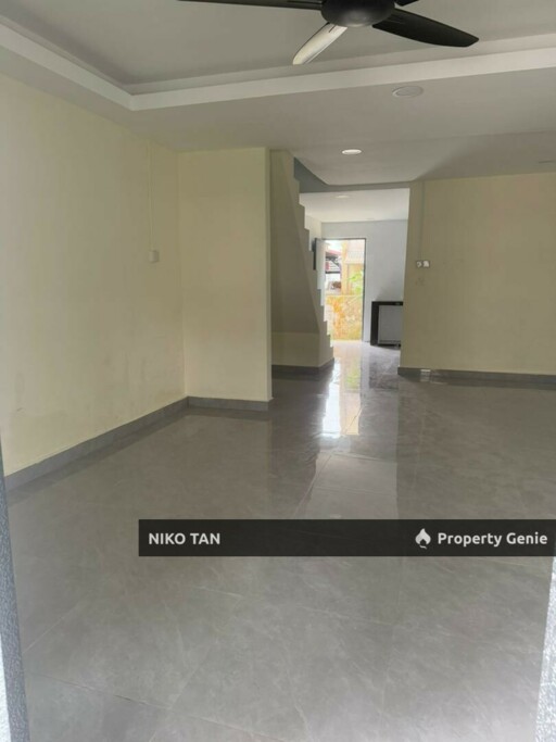 Jalan Berlian 2 Stry Endlot Taman Nora Ulu Tiram