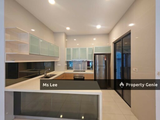 Mirage Residence @ KLCC-Near MRT, Level 10 with Balcony, Good for Investment