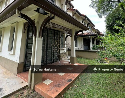Corner Unit 2 Storrey Terrace Precinct 14, Putrajaya