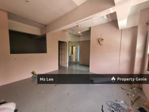 Paragon Valley - Corner 3 Storey Shop Office - Good for Investment