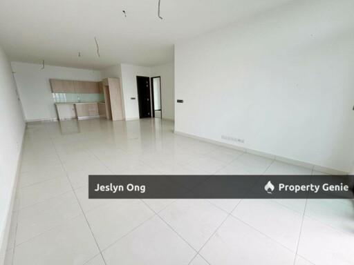 🌟 Green Haven — Nature Meets Luxury Living 🌿 环境优美，空气清新，生活便利，是家庭与投资的理想选择！