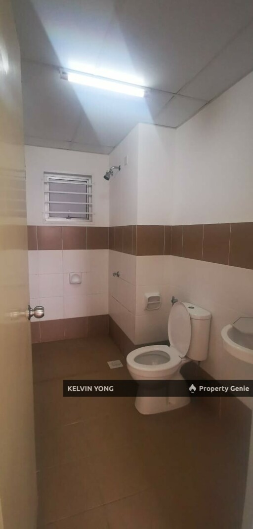 Serunai Apartment - High Floor unit with 2 Carpark Space for Sale