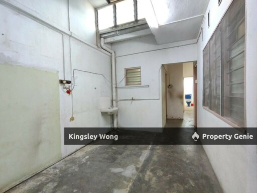 Taman Heawood ,Sungai Siput Single Storey Terrace House Basic Unit Best Location Near schools shoplots