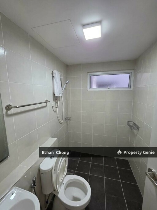 NADAYU 801 PARTIAL FURNISHED WHOLE UNIT FOR SALE
