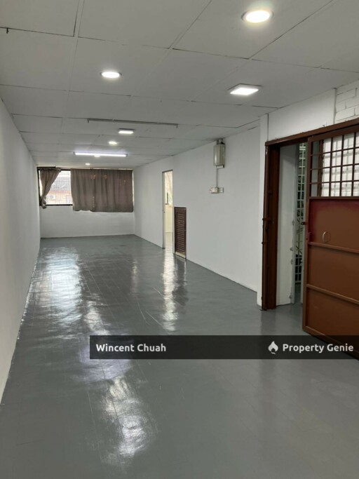 Shoplot First Floor, Taman Sri Gombak, Batu Cave, Kuala Lumpur